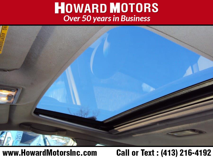 Used Toyota Avalon 4dr Sdn XLS w/Bucket Seats 2003 | Howard Motors. Springfield, Massachusetts Used Toyota Avalon 4dr Sdn XLS w/Bucket Seats 2003 | Howard Motors. Springfield, Massachusetts
