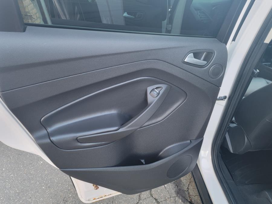 Used Ford Escape Titanium 4WD 2017 | Supreme Automotive. New Britain, Connecticut Used Ford Escape Titanium 4WD 2017 | Supreme Automotive. New Britain, Connecticut