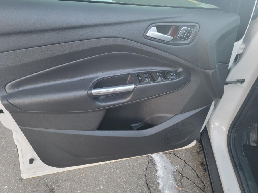 Used Ford Escape Titanium 4WD 2017 | Supreme Automotive. New Britain, Connecticut Used Ford Escape Titanium 4WD 2017 | Supreme Automotive. New Britain, Connecticut