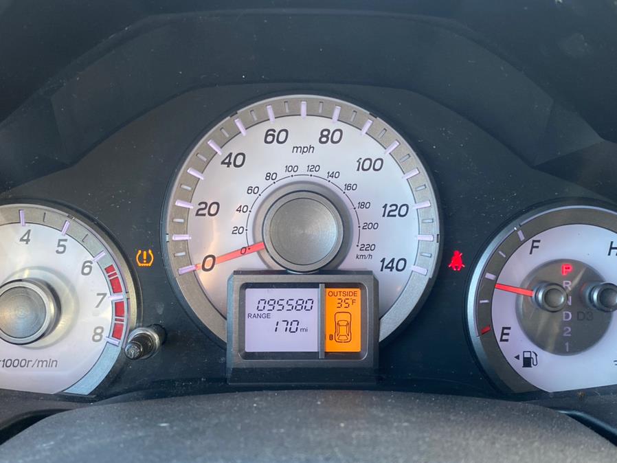 2012 Honda Pilot 2WD 4dr EX-L w/Navi, available for sale in Bridgeport, Connecticut | CT Auto. Bridgeport, Connecticut 2012 Honda Pilot 2WD 4dr EX-L w/Navi, available for sale in Bridgeport, Connecticut | CT Auto. Bridgeport, Connecticut