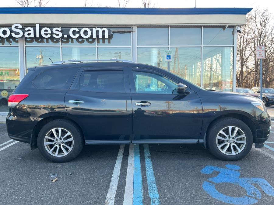 2016 Nissan Pathfinder SV . CLEAN CARFAX!!!, available for sale in Rosedale, New York | Sunrise Auto Sales. Rosedale, New York 2016 Nissan Pathfinder SV . CLEAN CARFAX!!!, available for sale in Rosedale, New York | Sunrise Auto Sales. Rosedale, New York