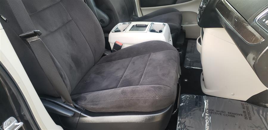 Used Chrysler Town & Country 4dr Wgn Touring 2011 | Victoria Preowned Autos Inc. Little Ferry, New Jersey Used Chrysler Town & Country 4dr Wgn Touring 2011 | Victoria Preowned Autos Inc. Little Ferry, New Jersey