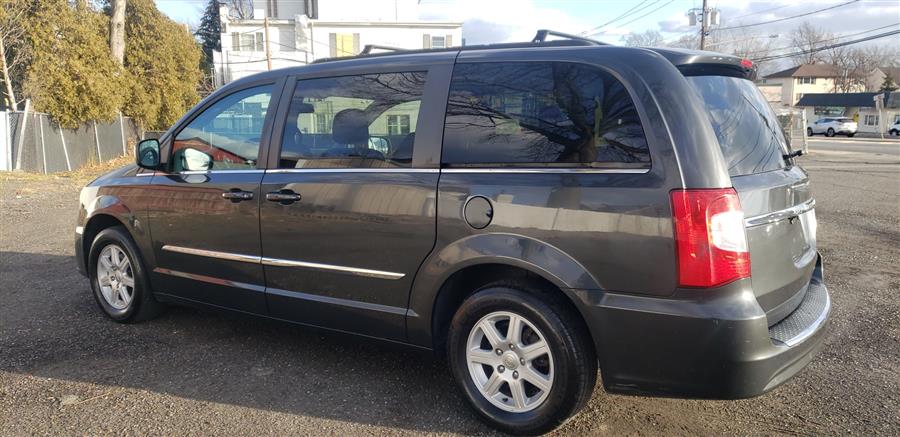 Used Chrysler Town & Country 4dr Wgn Touring 2011 | Victoria Preowned Autos Inc. Little Ferry, New Jersey Used Chrysler Town & Country 4dr Wgn Touring 2011 | Victoria Preowned Autos Inc. Little Ferry, New Jersey