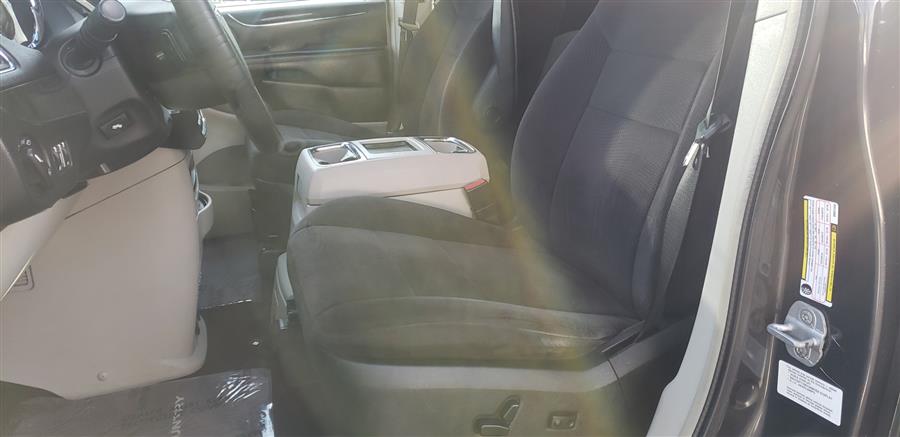 Used Chrysler Town & Country 4dr Wgn Touring 2011 | Victoria Preowned Autos Inc. Little Ferry, New Jersey Used Chrysler Town & Country 4dr Wgn Touring 2011 | Victoria Preowned Autos Inc. Little Ferry, New Jersey