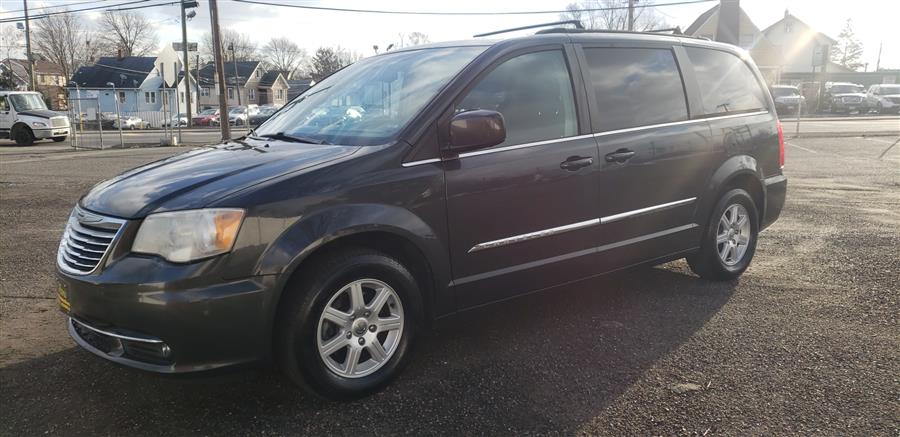Used Chrysler Town & Country 4dr Wgn Touring 2011 | Victoria Preowned Autos Inc. Little Ferry, New Jersey Used Chrysler Town & Country 4dr Wgn Touring 2011 | Victoria Preowned Autos Inc. Little Ferry, New Jersey