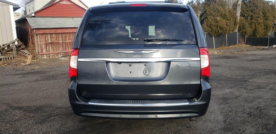 Used Chrysler Town & Country 4dr Wgn Touring 2011 | Victoria Preowned Autos Inc. Little Ferry, New Jersey Used Chrysler Town & Country 4dr Wgn Touring 2011 | Victoria Preowned Autos Inc. Little Ferry, New Jersey