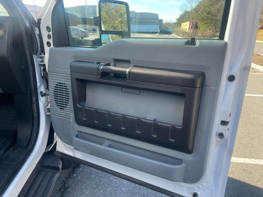 Used Ford Super Duty F-450 2WD Reg Cab XLT 2015 | Auto City Depot. White Plains, New York Used Ford Super Duty F-450 2WD Reg Cab XLT 2015 | Auto City Depot. White Plains, New York