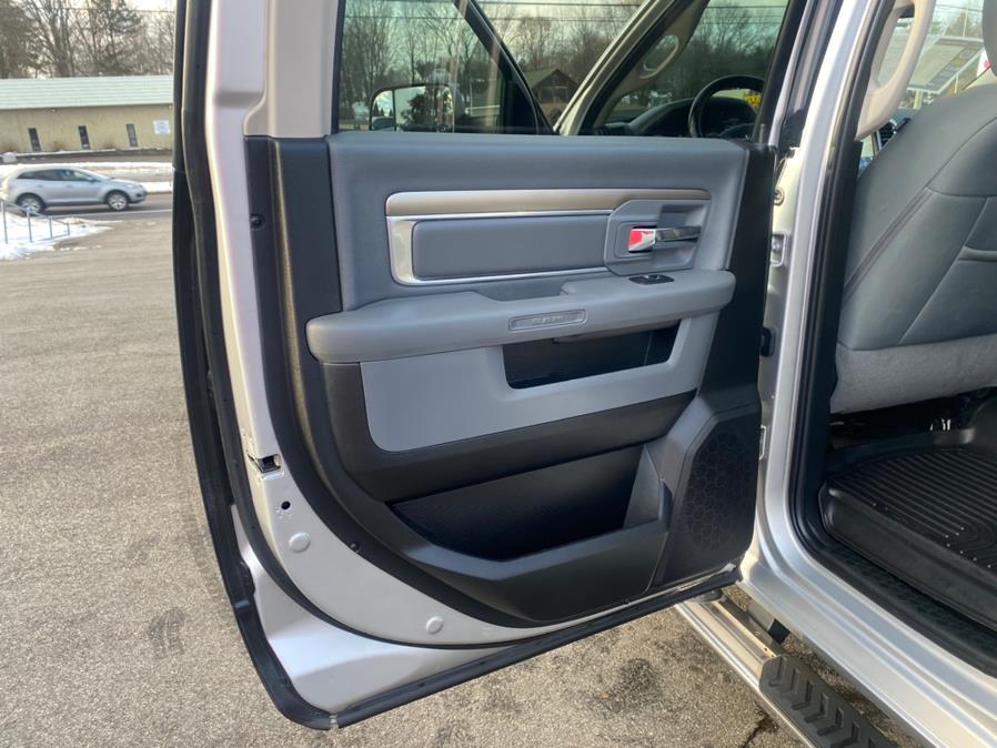 Used Ram 2500 SLT 4x4 Crew Cab 6''4" Box 2018 | Tru Auto Mall. Berlin, Connecticut Used Ram 2500 SLT 4x4 Crew Cab 6''4" Box 2018 | Tru Auto Mall. Berlin, Connecticut