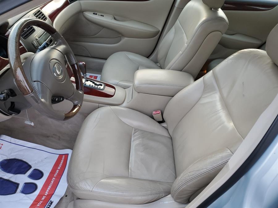 2002 Lexus ES 300 4dr Sdn, available for sale in Springfield, Massachusetts | Absolute Motors Inc. Springfield, Massachusetts 2002 Lexus ES 300 4dr Sdn, available for sale in Springfield, Massachusetts | Absolute Motors Inc. Springfield, Massachusetts