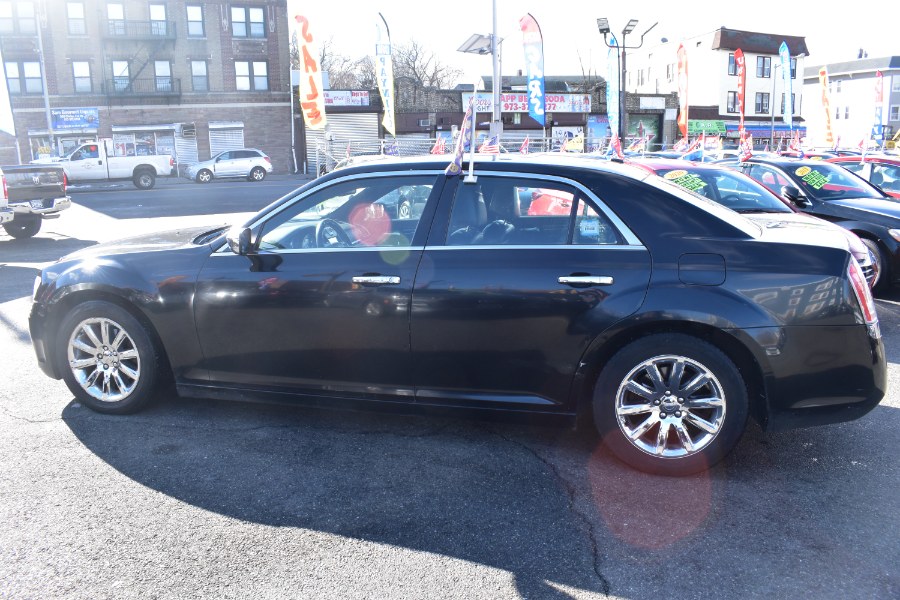 Used Chrysler 300 4dr Sdn V6 Limited RWD 2012 | Foreign Auto Imports. Irvington, New Jersey