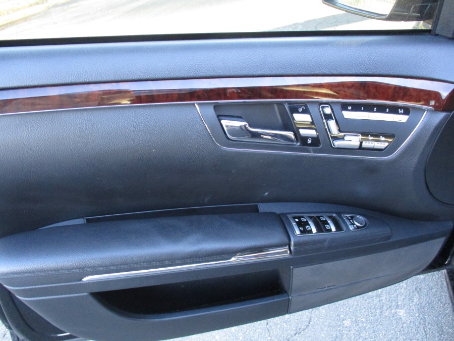 2012 Mercedes-Benz S-Class 4dr Sdn S550 4MATIC, available for sale in West Babylon, New York | New Gen Auto Group. West Babylon, New York 2012 Mercedes-Benz S-Class 4dr Sdn S550 4MATIC, available for sale in West Babylon, New York | New Gen Auto Group. West Babylon, New York