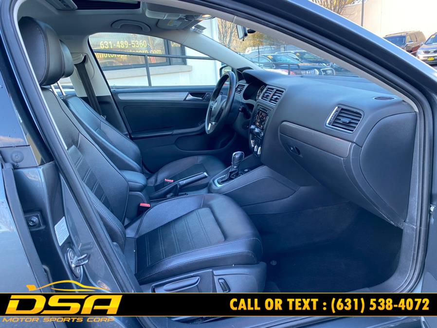 2013 Volkswagen Jetta Sedan 4dr Auto SEL w/Nav PZEV, available for sale in Commack, New York | DSA Motor Sports Corp. Commack, New York 2013 Volkswagen Jetta Sedan 4dr Auto SEL w/Nav PZEV, available for sale in Commack, New York | DSA Motor Sports Corp. Commack, New York