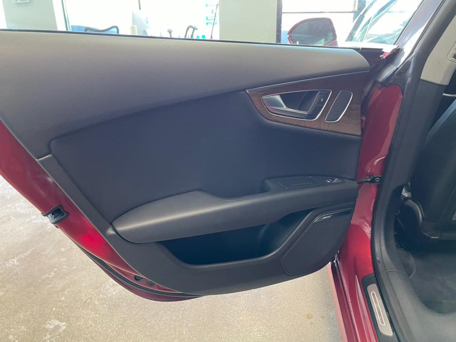 Used Audi A7 4dr HB quattro 3.0 Prestige 2012 | 5 Towns Drive. Inwood, New York Used Audi A7 4dr HB quattro 3.0 Prestige 2012 | 5 Towns Drive. Inwood, New York