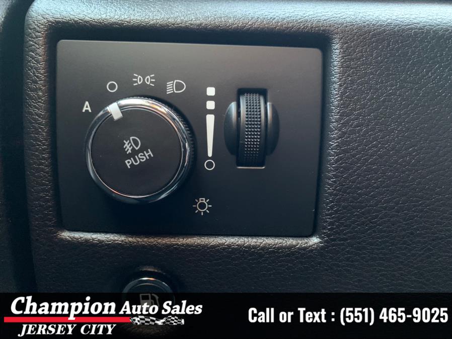 Used Jeep Grand Cherokee Laredo 4x4 *Ltd Avail* 2018 | Champion Auto Sales. Jersey City, New Jersey