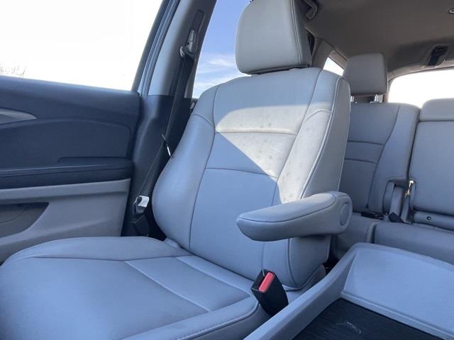 Used Honda Pilot EX-L 2018 | Blasius Federal Road. Brookfield, Connecticut Used Honda Pilot EX-L 2018 | Blasius Federal Road. Brookfield, Connecticut