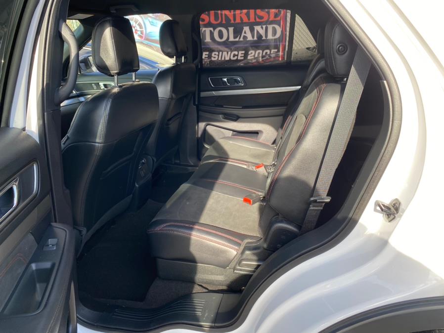2019 Ford Explorer XLT 4WD, available for sale in Jamaica, New York | Sunrise Autoland. Jamaica, New York 2019 Ford Explorer XLT 4WD, available for sale in Jamaica, New York | Sunrise Autoland. Jamaica, New York
