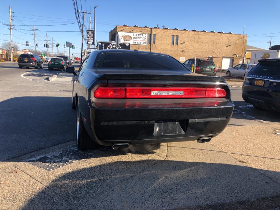 Used Dodge Challenger 2dr Cpe R/T Classic 2014 | Signature Auto Sales. Franklin Square, New York Used Dodge Challenger 2dr Cpe R/T Classic 2014 | Signature Auto Sales. Franklin Square, New York