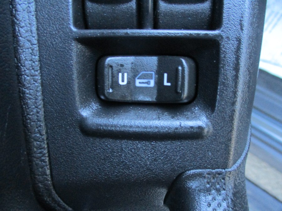Used HUMMER H3 H3 AWD 2008 | Cos Central Auto. Meriden, Connecticut Used HUMMER H3 H3 AWD 2008 | Cos Central Auto. Meriden, Connecticut