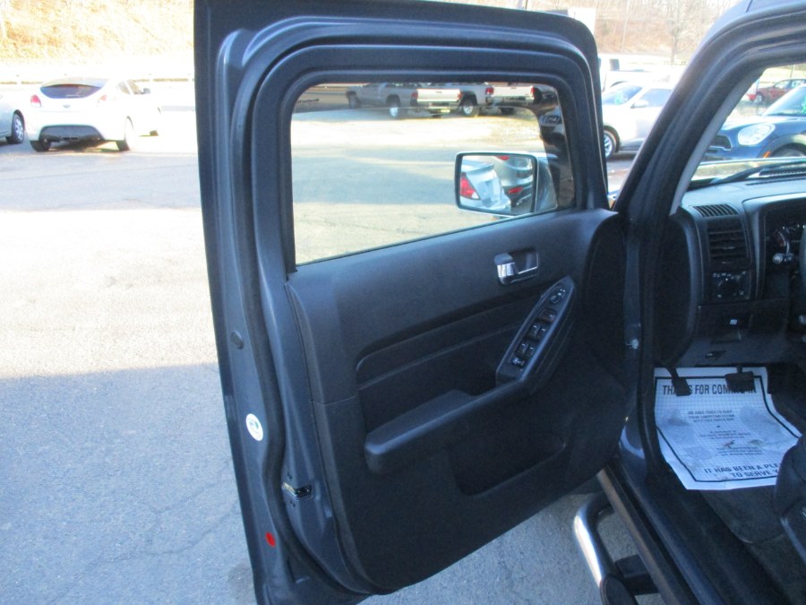 Used HUMMER H3 H3 AWD 2008 | Cos Central Auto. Meriden, Connecticut Used HUMMER H3 H3 AWD 2008 | Cos Central Auto. Meriden, Connecticut