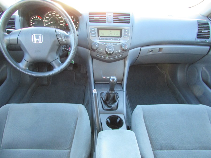 Used Honda Accord Sdn 4dr I4 MT LX 2007 | United Auto Sales of E Windsor, Inc. East Windsor, Connecticut Used Honda Accord Sdn 4dr I4 MT LX 2007 | United Auto Sales of E Windsor, Inc. East Windsor, Connecticut
