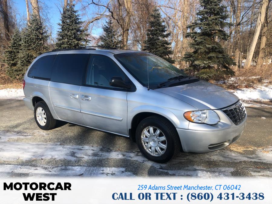 2006 Chrysler Town & Country LWB 4dr Touring, available for sale in Manchester, Connecticut | Motorcar West. Manchester, Connecticut 2006 Chrysler Town & Country LWB 4dr Touring, available for sale in Manchester, Connecticut | Motorcar West. Manchester, Connecticut