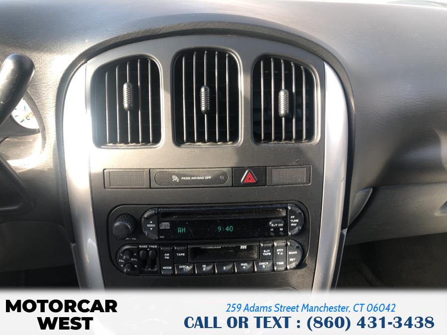 2006 Chrysler Town & Country LWB 4dr Touring, available for sale in Manchester, Connecticut | Motorcar West. Manchester, Connecticut 2006 Chrysler Town & Country LWB 4dr Touring, available for sale in Manchester, Connecticut | Motorcar West. Manchester, Connecticut
