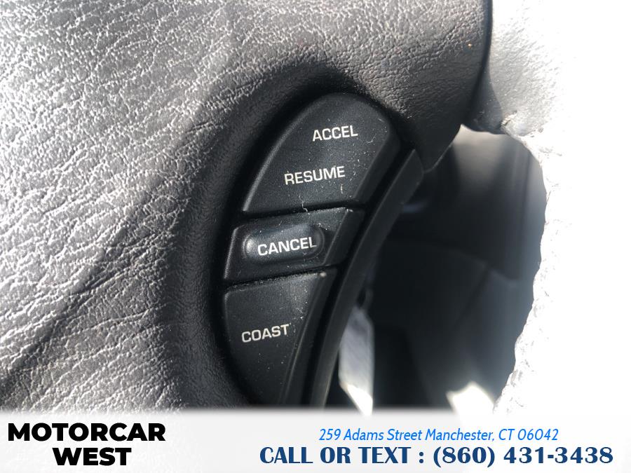 2006 Chrysler Town & Country LWB 4dr Touring, available for sale in Manchester, Connecticut | Motorcar West. Manchester, Connecticut 2006 Chrysler Town & Country LWB 4dr Touring, available for sale in Manchester, Connecticut | Motorcar West. Manchester, Connecticut