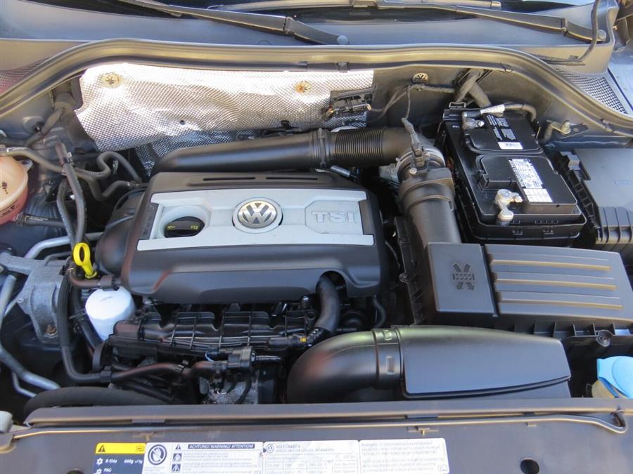 Used Volkswagen Tiguan R Line 4Motion AWD 4dr SUV 2015 | Lake City Exports Inc. Auburn, Maine Used Volkswagen Tiguan R Line 4Motion AWD 4dr SUV 2015 | Lake City Exports Inc. Auburn, Maine