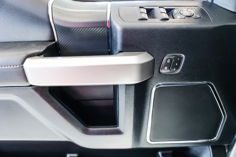 Used Ford F-150 LARIAT 4WD SuperCrew 5.5'' Box 2020 | 26 Motors Long Island. ELMONT, New York Used Ford F-150 LARIAT 4WD SuperCrew 5.5'' Box 2020 | 26 Motors Long Island. ELMONT, New York