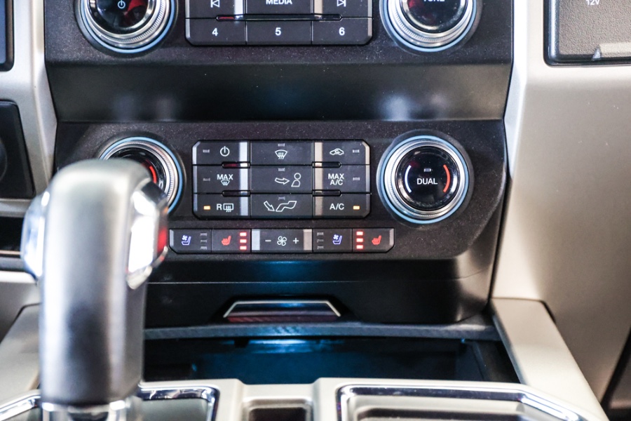 Used Ford F-150 LARIAT 4WD SuperCrew 5.5'' Box 2020 | 26 Motors Long Island. ELMONT, New York Used Ford F-150 LARIAT 4WD SuperCrew 5.5'' Box 2020 | 26 Motors Long Island. ELMONT, New York