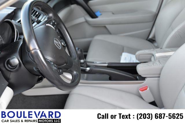 Used Hyundai Elantra GLS Sedan 4D 2013 | Boulevard Motors LLC. New Haven, Connecticut Used Hyundai Elantra GLS Sedan 4D 2013 | Boulevard Motors LLC. New Haven, Connecticut