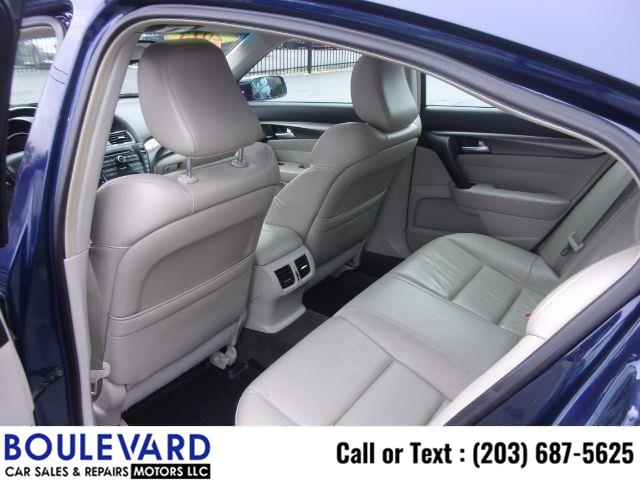 Used Hyundai Elantra GLS Sedan 4D 2013 | Boulevard Motors LLC. New Haven, Connecticut Used Hyundai Elantra GLS Sedan 4D 2013 | Boulevard Motors LLC. New Haven, Connecticut