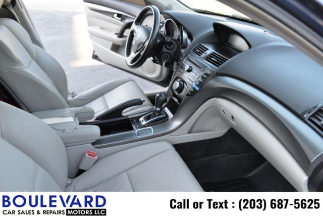 Used Hyundai Elantra GLS Sedan 4D 2013 | Boulevard Motors LLC. New Haven, Connecticut Used Hyundai Elantra GLS Sedan 4D 2013 | Boulevard Motors LLC. New Haven, Connecticut