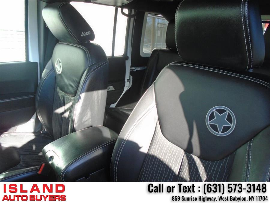 Used Jeep Wrangler Unlimited Freedom Edition 4x4 4dr SUV 2015 | Island Auto Buyers. West Babylon, New York Used Jeep Wrangler Unlimited Freedom Edition 4x4 4dr SUV 2015 | Island Auto Buyers. West Babylon, New York