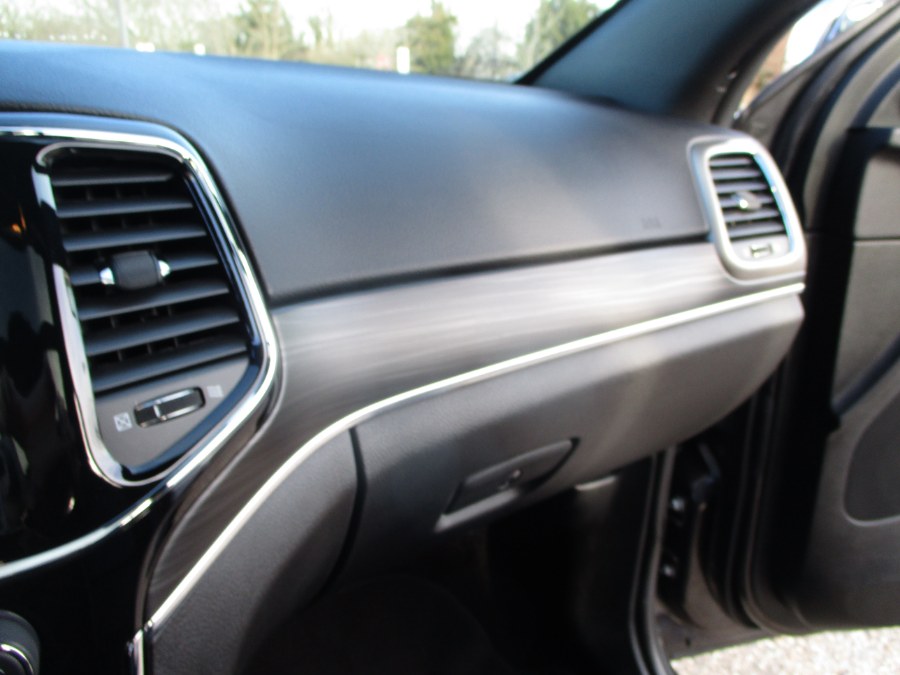 2019 Jeep Grand Cherokee Limited 4x4, available for sale in Massapequa, New York | South Shore Auto Brokers & Sales. Massapequa, New York 2019 Jeep Grand Cherokee Limited 4x4, available for sale in Massapequa, New York | South Shore Auto Brokers & Sales. Massapequa, New York