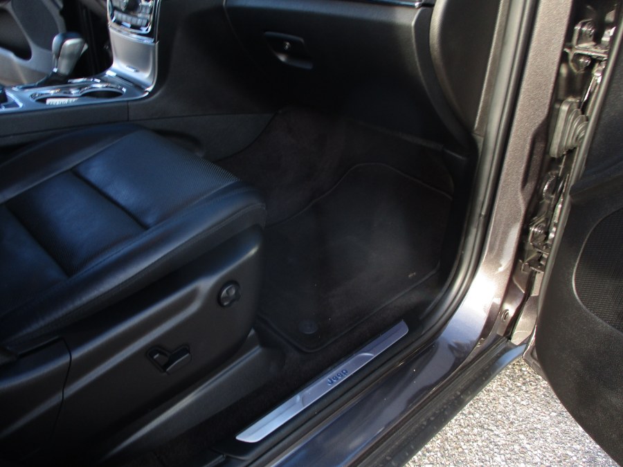 2019 Jeep Grand Cherokee Limited 4x4, available for sale in Massapequa, New York | South Shore Auto Brokers & Sales. Massapequa, New York 2019 Jeep Grand Cherokee Limited 4x4, available for sale in Massapequa, New York | South Shore Auto Brokers & Sales. Massapequa, New York