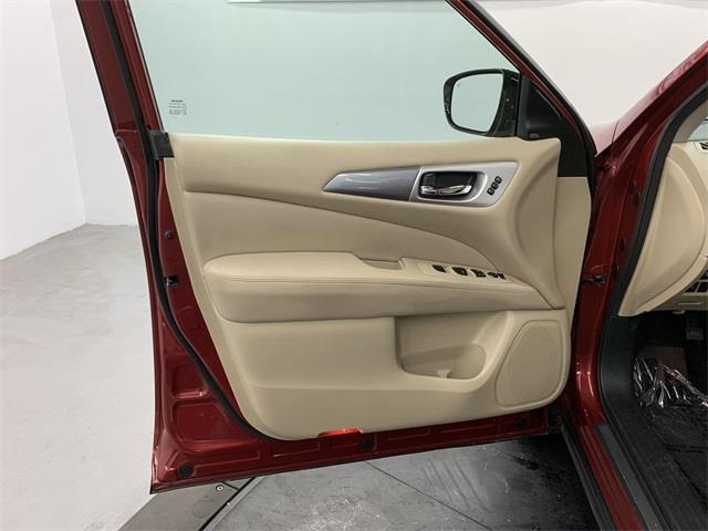Used Nissan Pathfinder SL 2017 | Eastchester Motor Cars. Bronx, New York Used Nissan Pathfinder SL 2017 | Eastchester Motor Cars. Bronx, New York