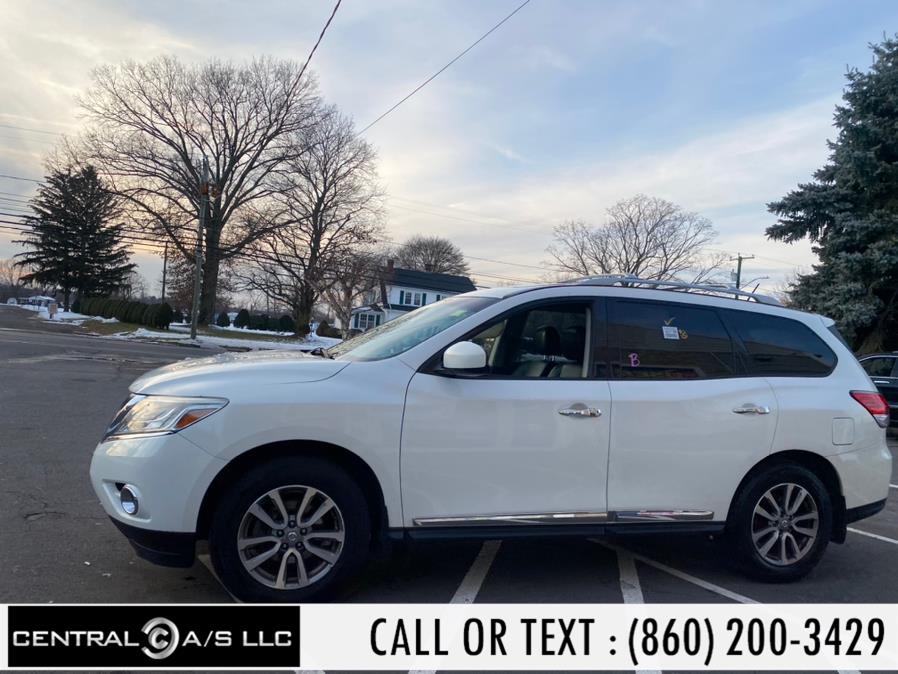 2014 Nissan Pathfinder 4WD 4dr SV, available for sale in East Windsor, Connecticut | Central A/S LLC. East Windsor, Connecticut 2014 Nissan Pathfinder 4WD 4dr SV, available for sale in East Windsor, Connecticut | Central A/S LLC. East Windsor, Connecticut