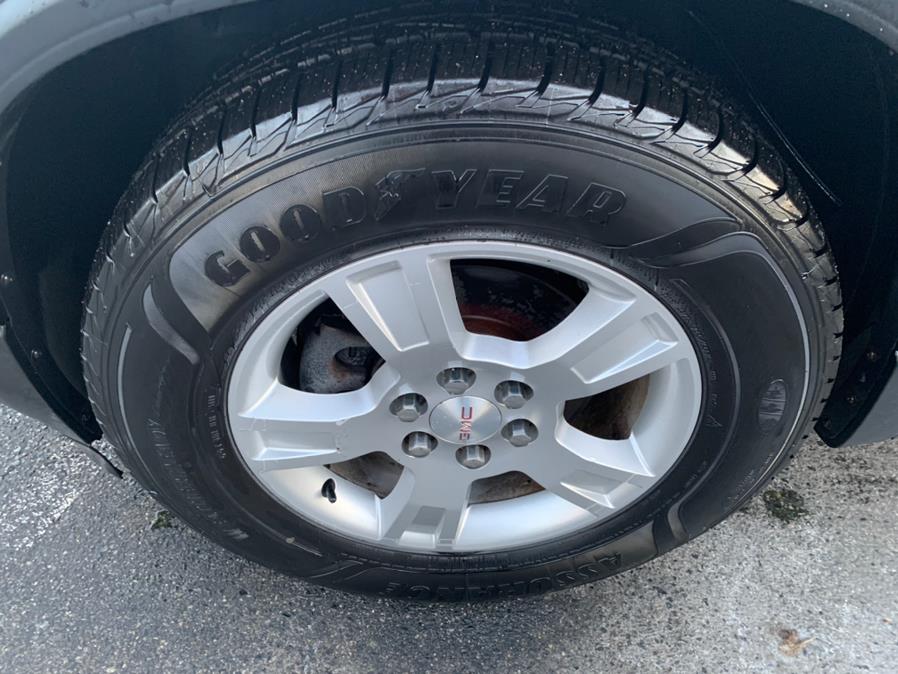 2012 GMC Acadia AWD 4dr SL, available for sale in Taunton, Massachusetts | Rt 138 Auto Center Inc . Taunton, Massachusetts 2012 GMC Acadia AWD 4dr SL, available for sale in Taunton, Massachusetts | Rt 138 Auto Center Inc . Taunton, Massachusetts