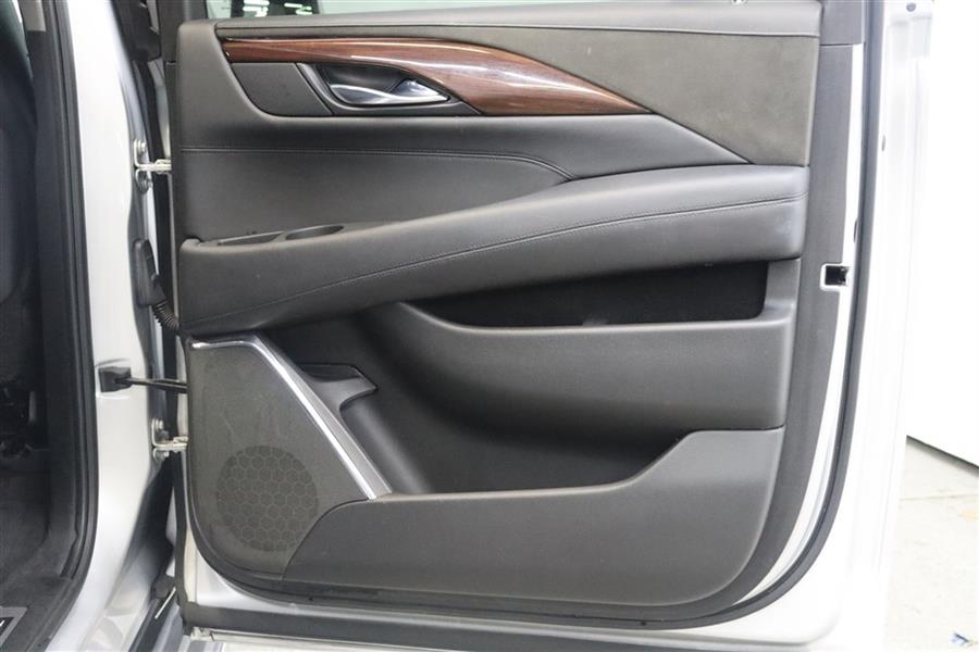 Used Cadillac Escalade ESV LUXURY 2015 | Fast Track Motors. Paterson, New Jersey Used Cadillac Escalade ESV LUXURY 2015 | Fast Track Motors. Paterson, New Jersey