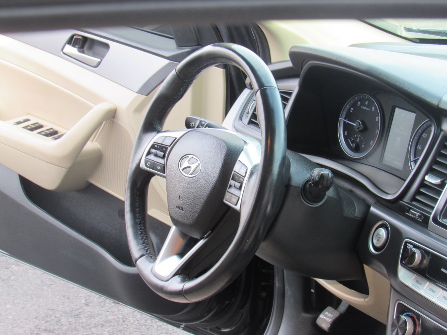2019 Hyundai Sonata SEL 2.4L, available for sale in Irvington, New Jersey | NJ Used Cars Center. Irvington, New Jersey 2019 Hyundai Sonata SEL 2.4L, available for sale in Irvington, New Jersey | NJ Used Cars Center. Irvington, New Jersey