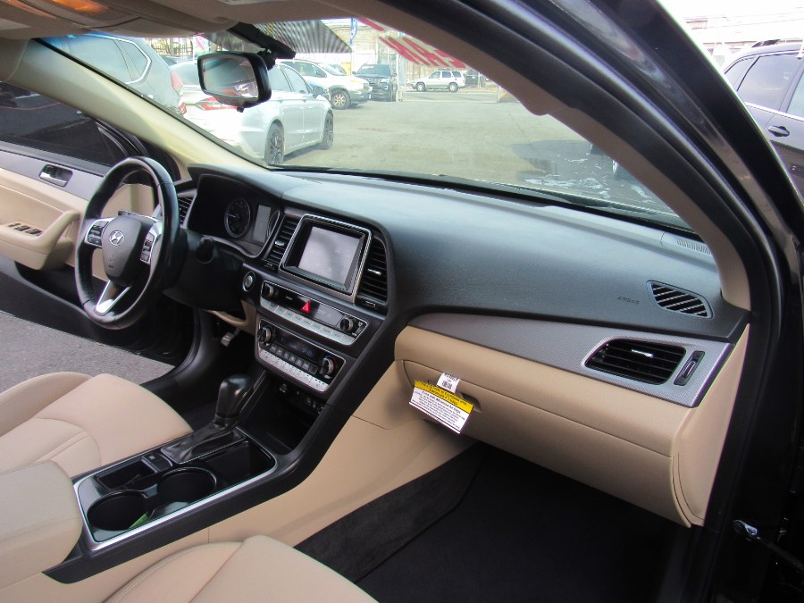 2019 Hyundai Sonata SEL 2.4L, available for sale in Irvington, New Jersey | NJ Used Cars Center. Irvington, New Jersey 2019 Hyundai Sonata SEL 2.4L, available for sale in Irvington, New Jersey | NJ Used Cars Center. Irvington, New Jersey