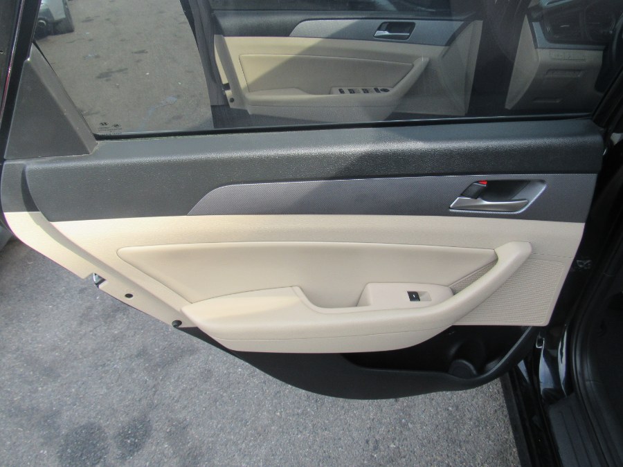 2019 Hyundai Sonata SEL 2.4L, available for sale in Irvington, New Jersey | NJ Used Cars Center. Irvington, New Jersey 2019 Hyundai Sonata SEL 2.4L, available for sale in Irvington, New Jersey | NJ Used Cars Center. Irvington, New Jersey