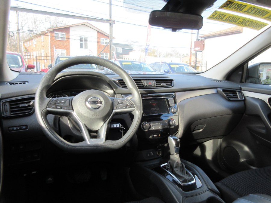 2020 Nissan Rogue Sport AWD S, available for sale in Linden, New Jersey | Route 27 Auto Mall. Linden, New Jersey 2020 Nissan Rogue Sport AWD S, available for sale in Linden, New Jersey | Route 27 Auto Mall. Linden, New Jersey