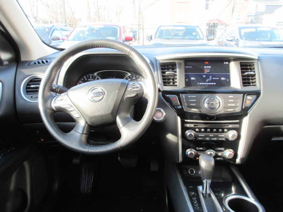 2020 Nissan Pathfinder 4x4 SV, available for sale in Linden, New Jersey | Route 27 Auto Mall. Linden, New Jersey 2020 Nissan Pathfinder 4x4 SV, available for sale in Linden, New Jersey | Route 27 Auto Mall. Linden, New Jersey