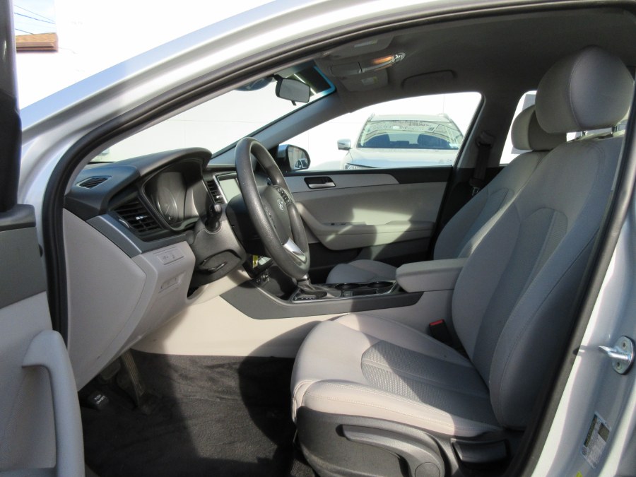 Used Hyundai Sonata SE 2.4L 2019 | Route 27 Auto Mall. Linden, New Jersey Used Hyundai Sonata SE 2.4L 2019 | Route 27 Auto Mall. Linden, New Jersey