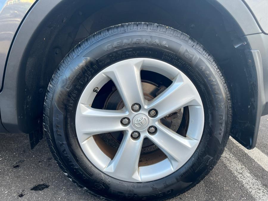 Used Toyota RAV4 AWD 4dr XLE (Natl) 2013 | Sunrise of Elmont. Elmont, New York Used Toyota RAV4 AWD 4dr XLE (Natl) 2013 | Sunrise of Elmont. Elmont, New York