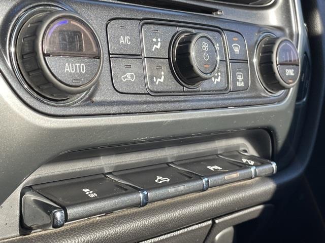 Used Chevrolet Silverado 1500 LT 2015 | Blasius Federal Road. Brookfield, Connecticut Used Chevrolet Silverado 1500 LT 2015 | Blasius Federal Road. Brookfield, Connecticut