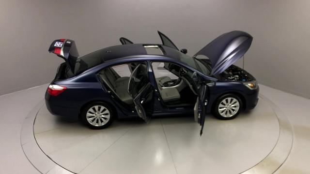 2013 Honda Accord 4dr I4 CVT EX-L, available for sale in Naugatuck, Connecticut | J&M Automotive Sls&Svc LLC. Naugatuck, Connecticut 2013 Honda Accord 4dr I4 CVT EX-L, available for sale in Naugatuck, Connecticut | J&M Automotive Sls&Svc LLC. Naugatuck, Connecticut