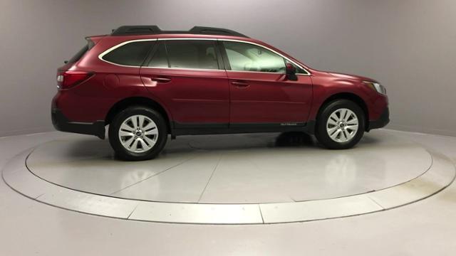 2018 Subaru Outback 2.5i Premium, available for sale in Naugatuck, Connecticut | J&M Automotive Sls&Svc LLC. Naugatuck, Connecticut 2018 Subaru Outback 2.5i Premium, available for sale in Naugatuck, Connecticut | J&M Automotive Sls&Svc LLC. Naugatuck, Connecticut